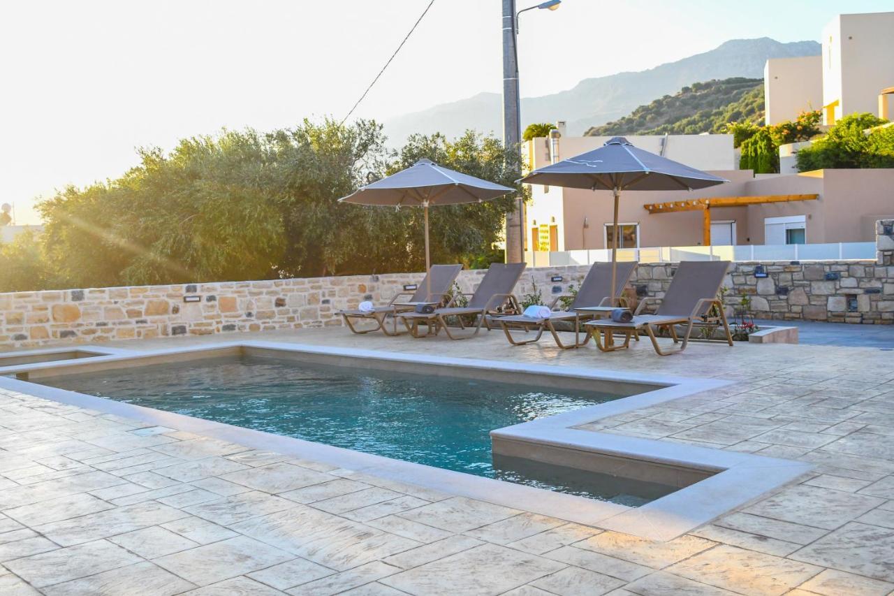 Paul'S Villa Плакиас Экстерьер фото